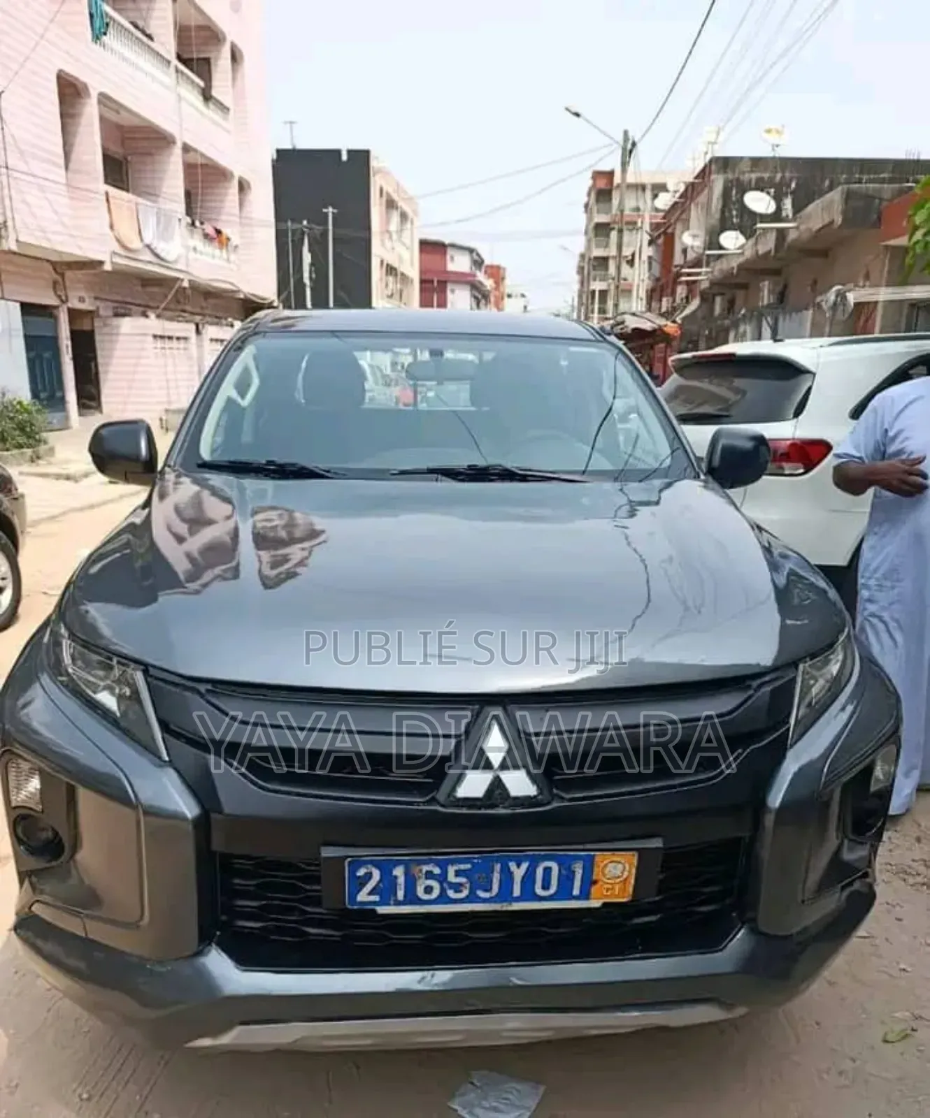 Mitsubishi L200 2018 Gris