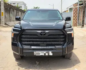 Toyota Tundra 2025 Noir