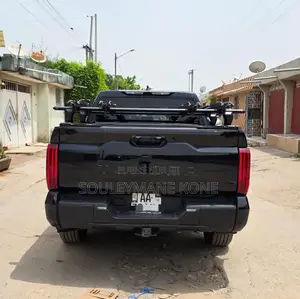 Toyota Tundra 2025 Noir