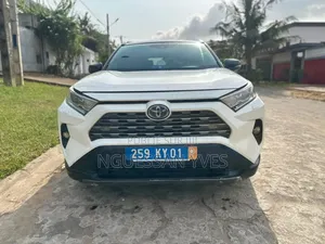 Toyota RAV4 2019 Blanc