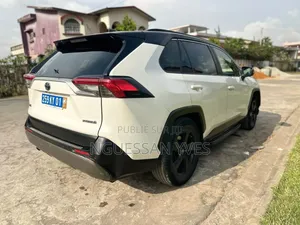 Toyota RAV4 2019 Blanc