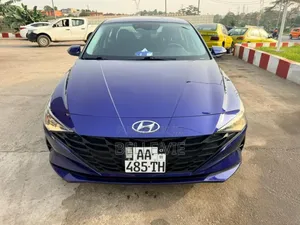 Hyundai Elantra Limited 2021 Bleu