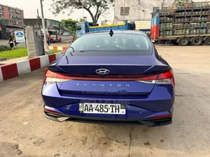 Hyundai Elantra Limited 2021 Bleu