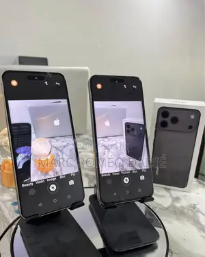 Nouveau Survol Cirrus 16 8 GB Argenté