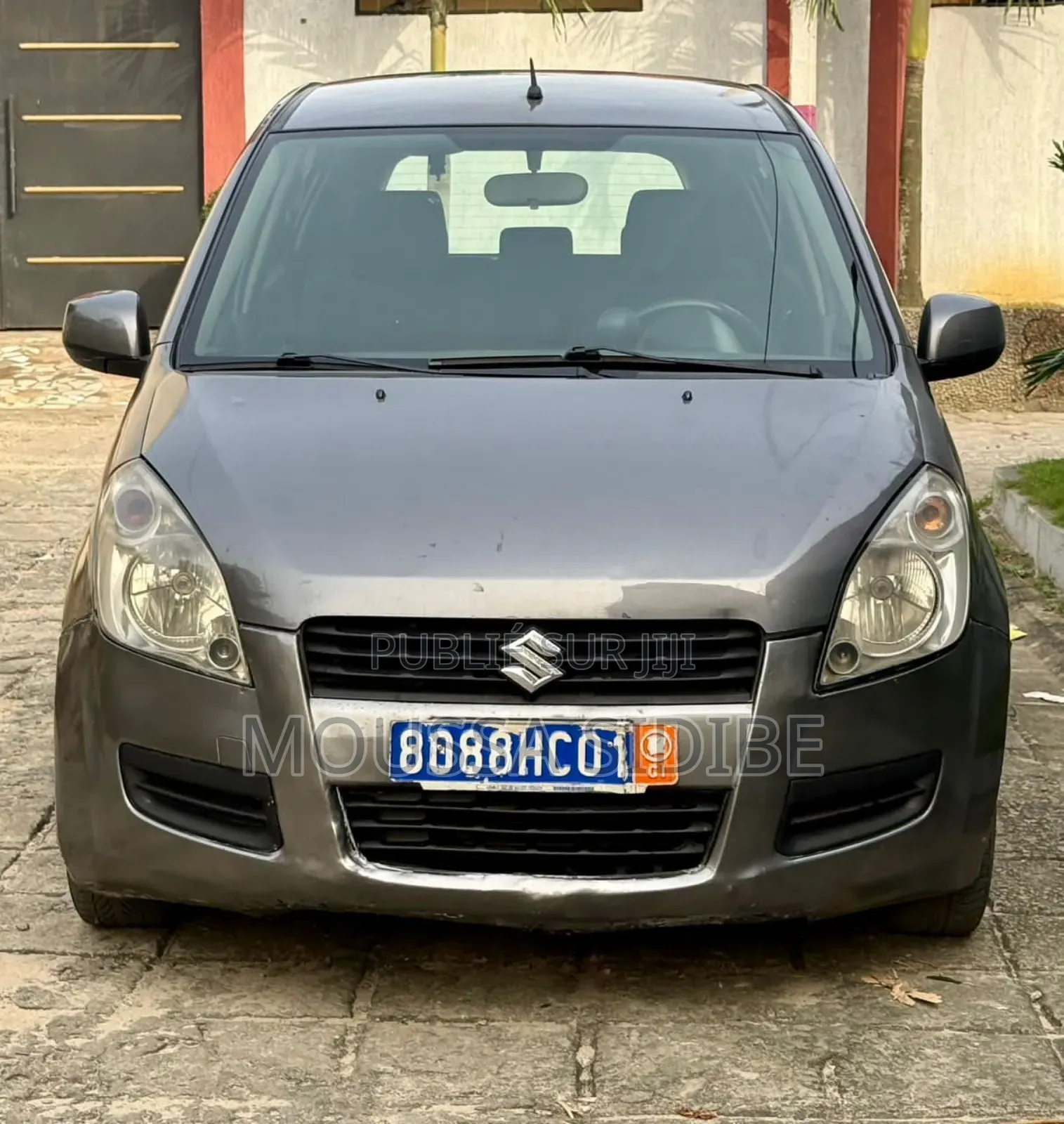 Suzuki Splash 2011 Gris