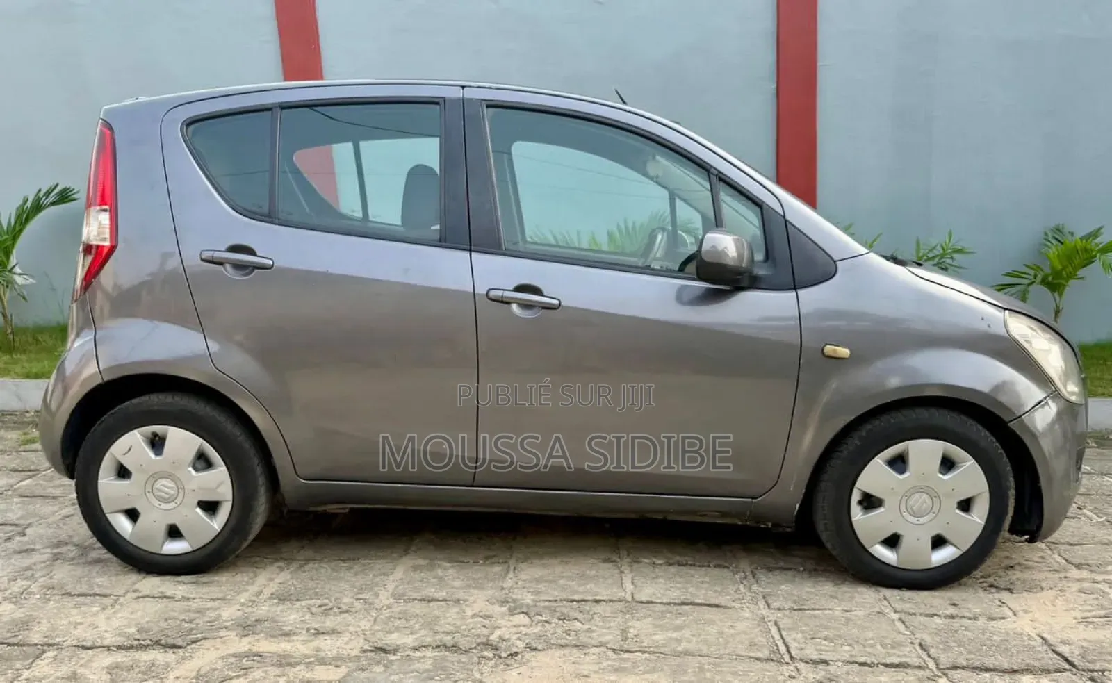 Suzuki Splash 2011 Gris
