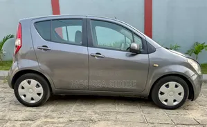 Suzuki Splash 2011 Gris