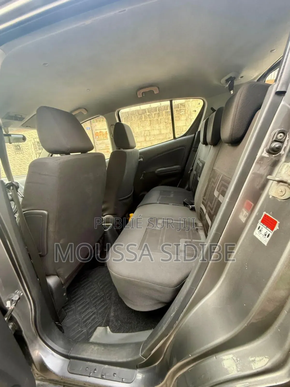 Suzuki Splash 2011 Gris