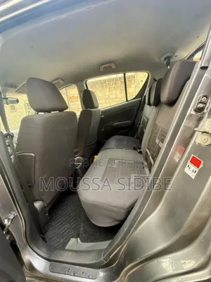 Suzuki Splash 2011 Gris