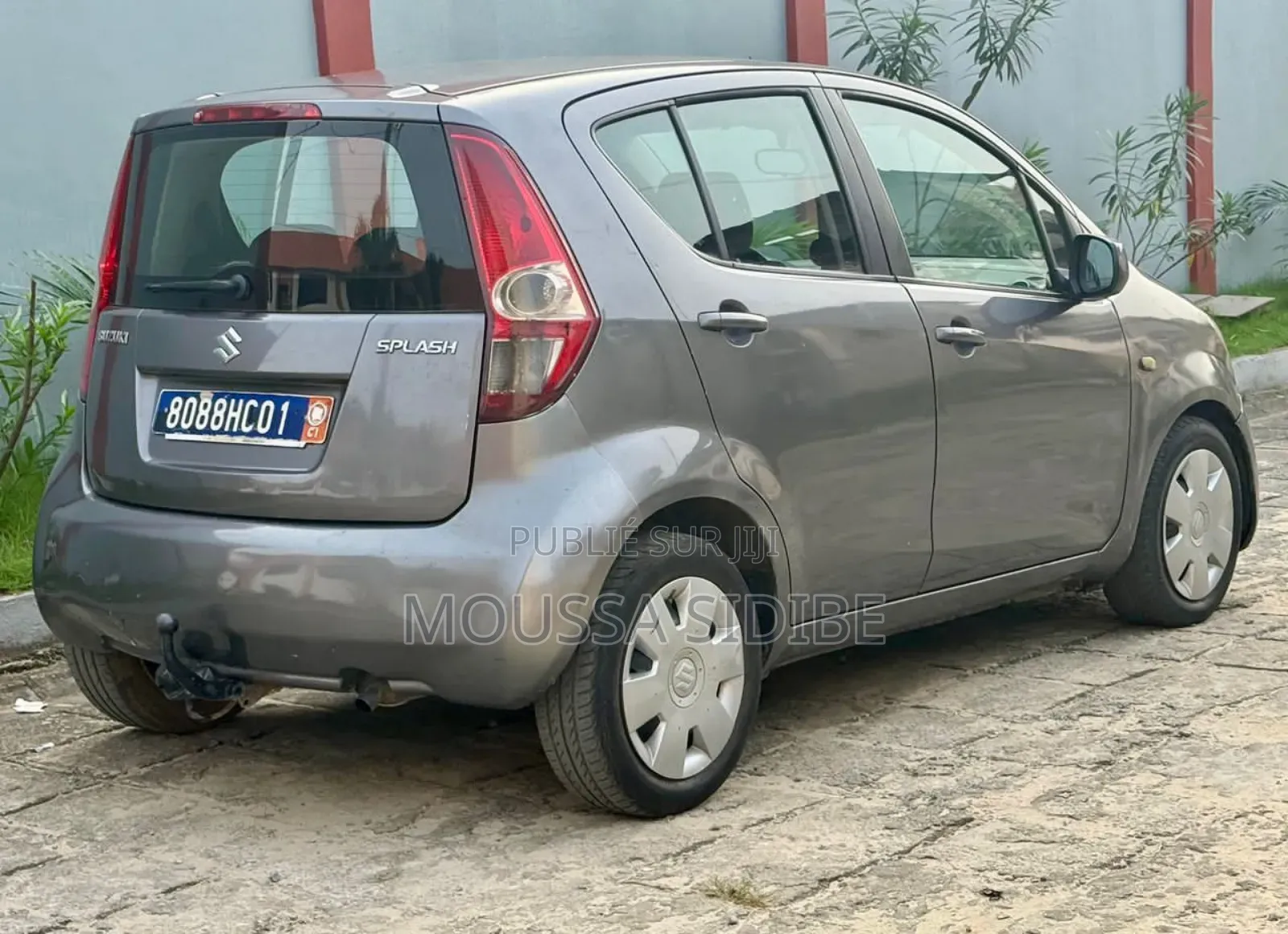 Suzuki Splash 2011 Gris