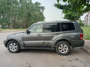 Mitsubishi Pajero 2008 Gris