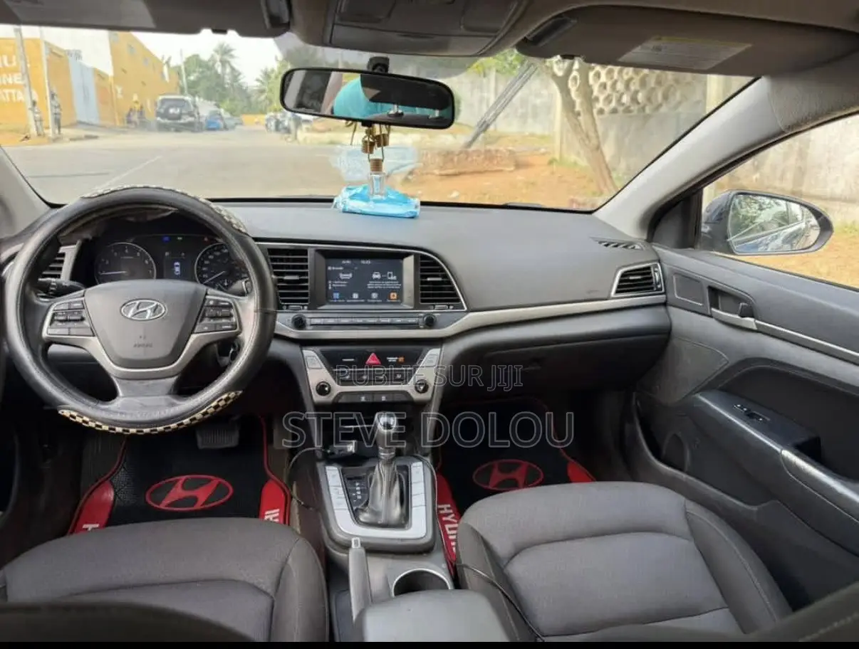 Hyundai Elantra Value Edition 2018 Bleu