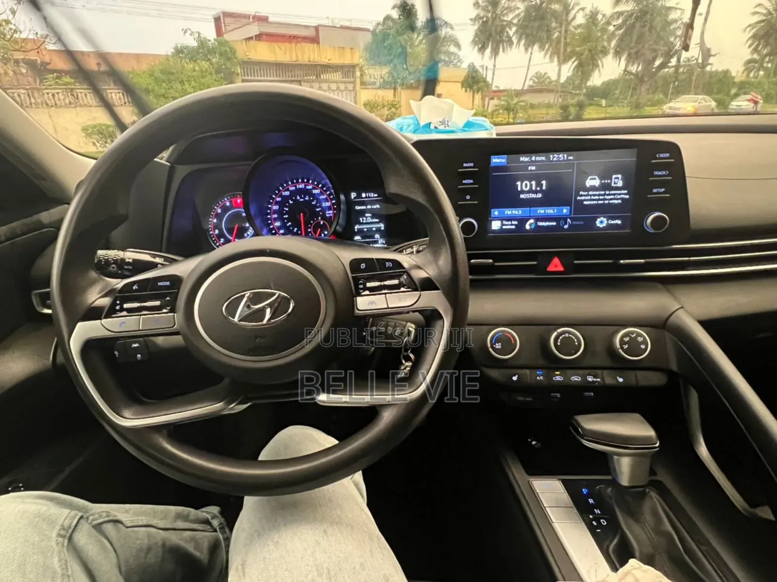 Hyundai Elantra Limited 2022 Noir