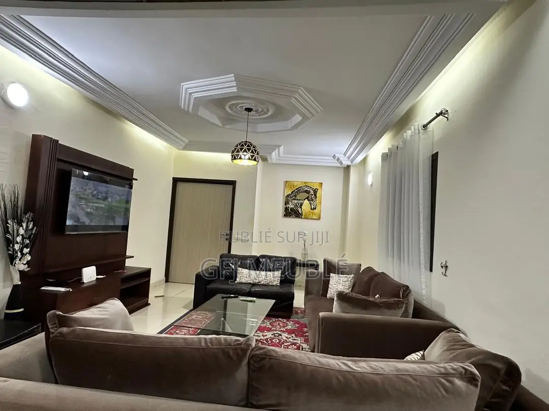 Furnished 4chbre Duplex dans G. F. J Meublé, Cocody à Louer