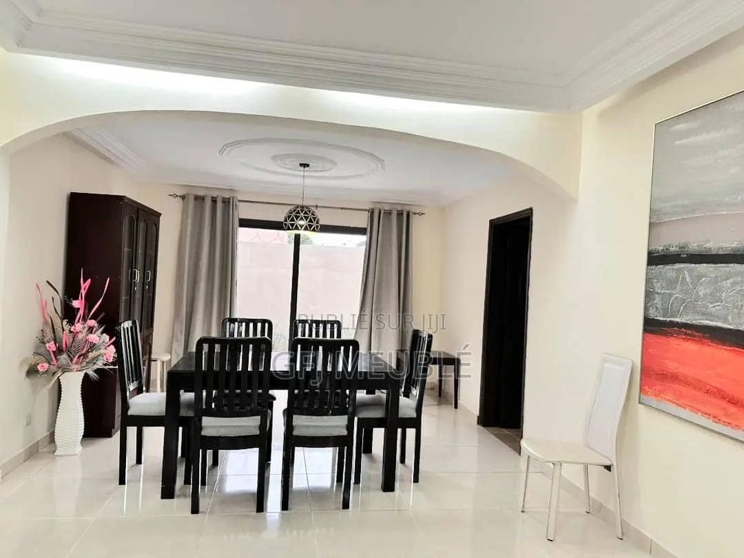 Furnished 4chbre Duplex dans G. F. J Meublé, Cocody à Louer