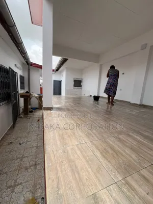 3chbre Maison dans Beraka Corporation, Cocody à Vendre