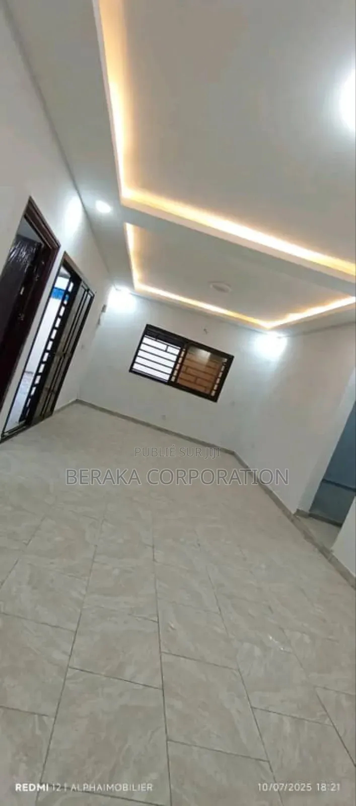 3chbre Maison dans Beraka Corporation, Cocody à Vendre