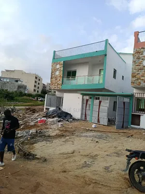 4chbre Duplex dans Beraka Corporation, Cocody à Vendre