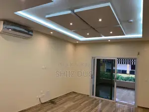 4chbre Villa dans Duc, Cocody à Vendre