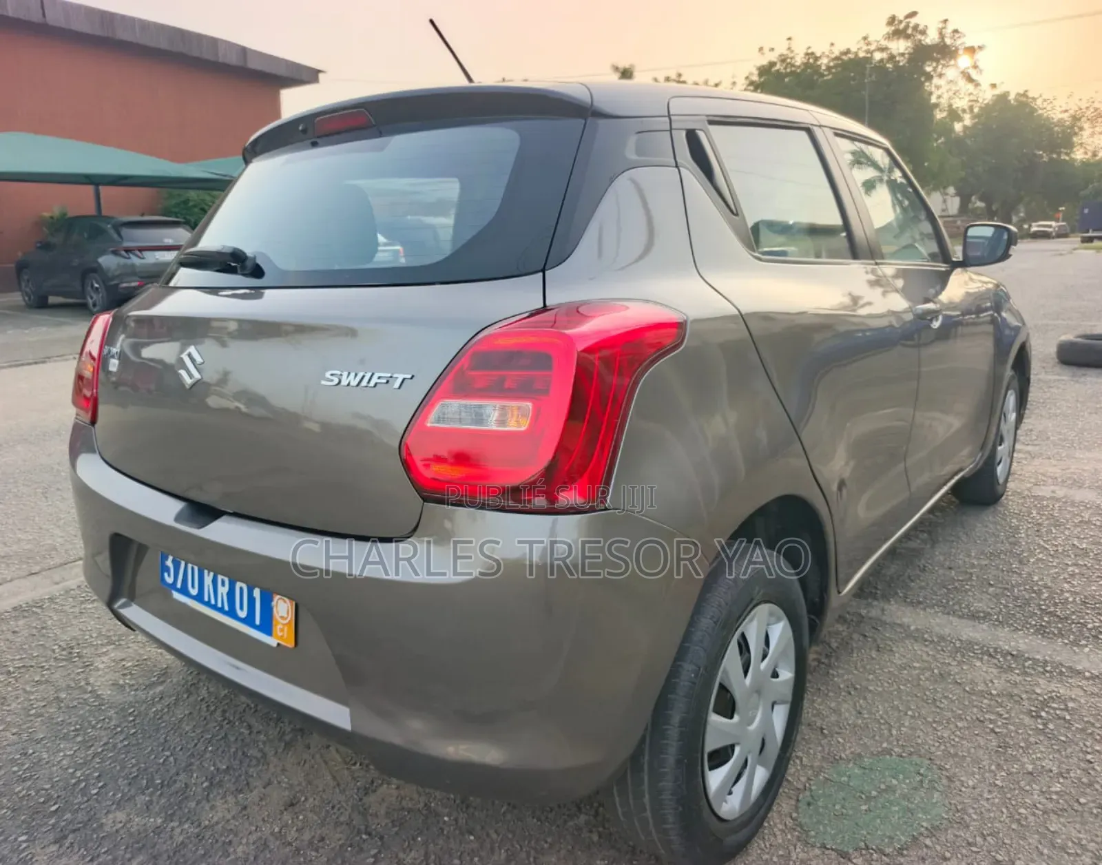 Suzuki Swift 2024 Gris