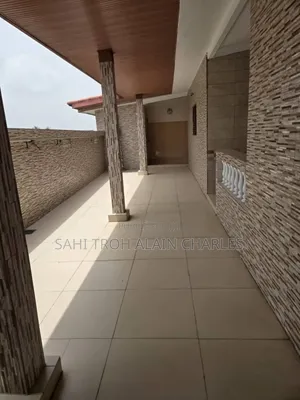 Un Bel Appartement De 2 Pièces Au 2 Salles d'Eau