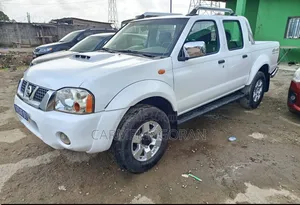 Nissan Hardbody 2021 Blanc