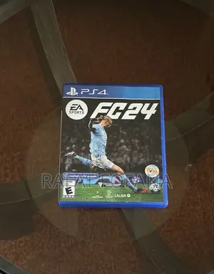 Jeu Fc24 Disque Propre Fonctionnement Parfait Aucun Problème Dispo