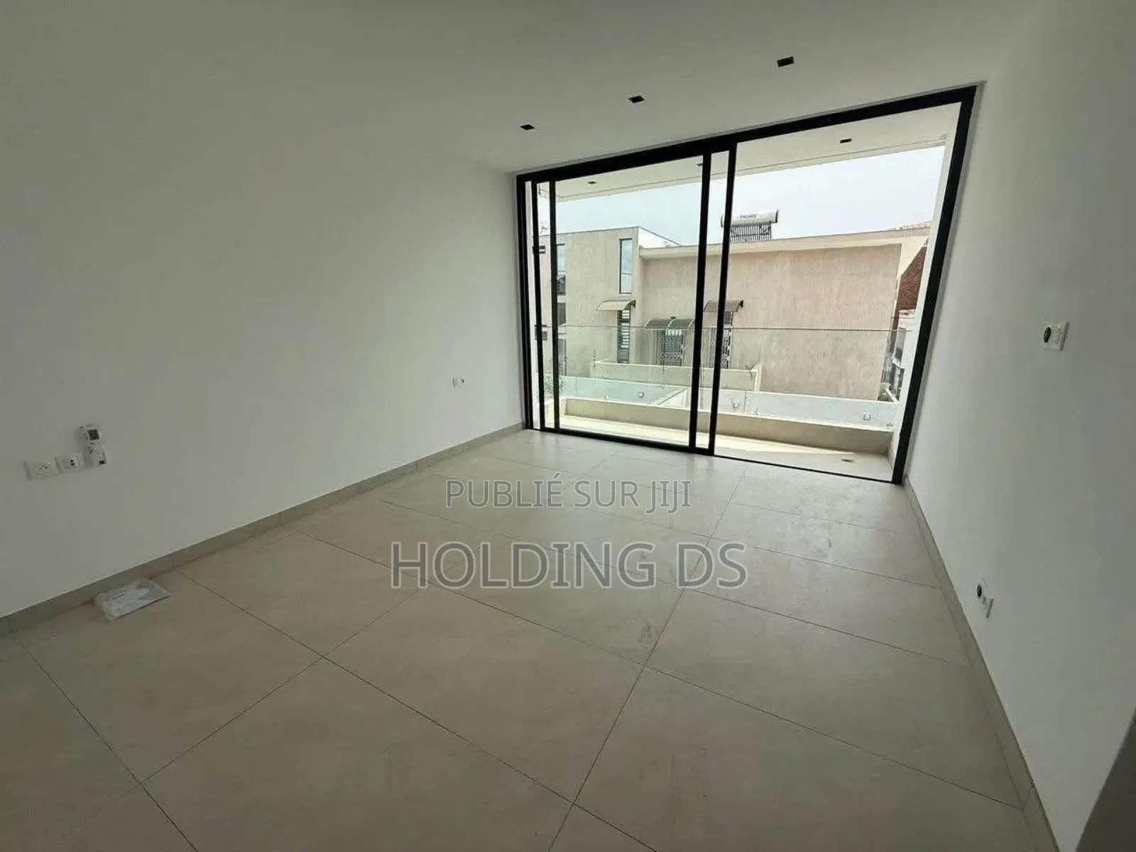 Furnished 3chbre Duplex dans Location Immobilière, Cocody à Louer