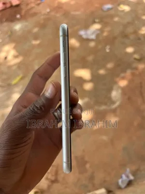 Apple iPhone XR 64 GB Blanc