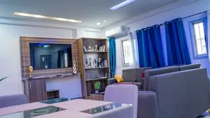 Furnished 4chbre Appartement dans G.F.J Meublé, Cocody à Louer