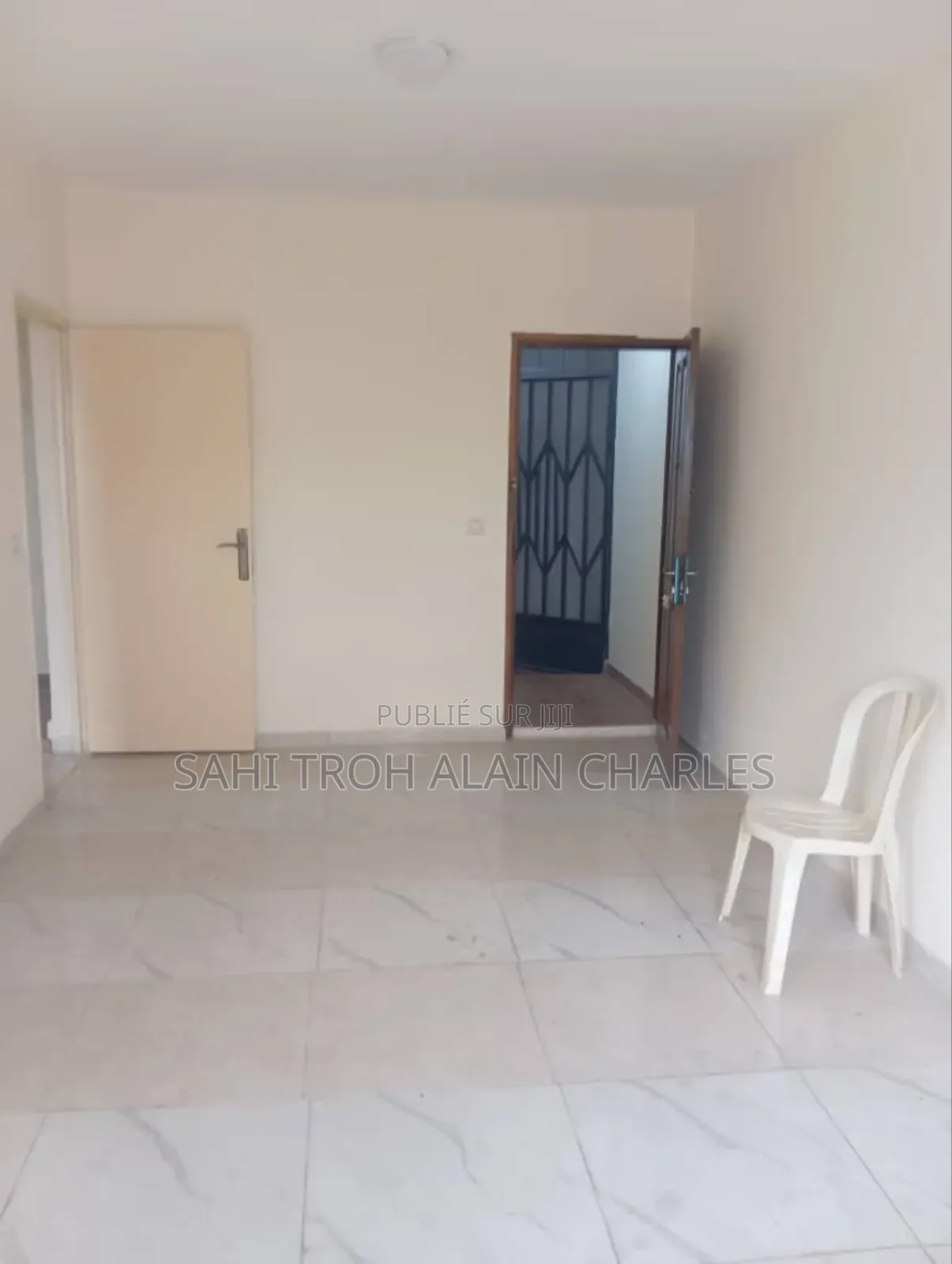 Vente d'Un Appartement De 2 Pièces en Bordure Du Boulevard Latrille