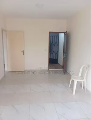 Vente d'Un Appartement De 2 Pièces en Bordure Du Boulevard Latrille