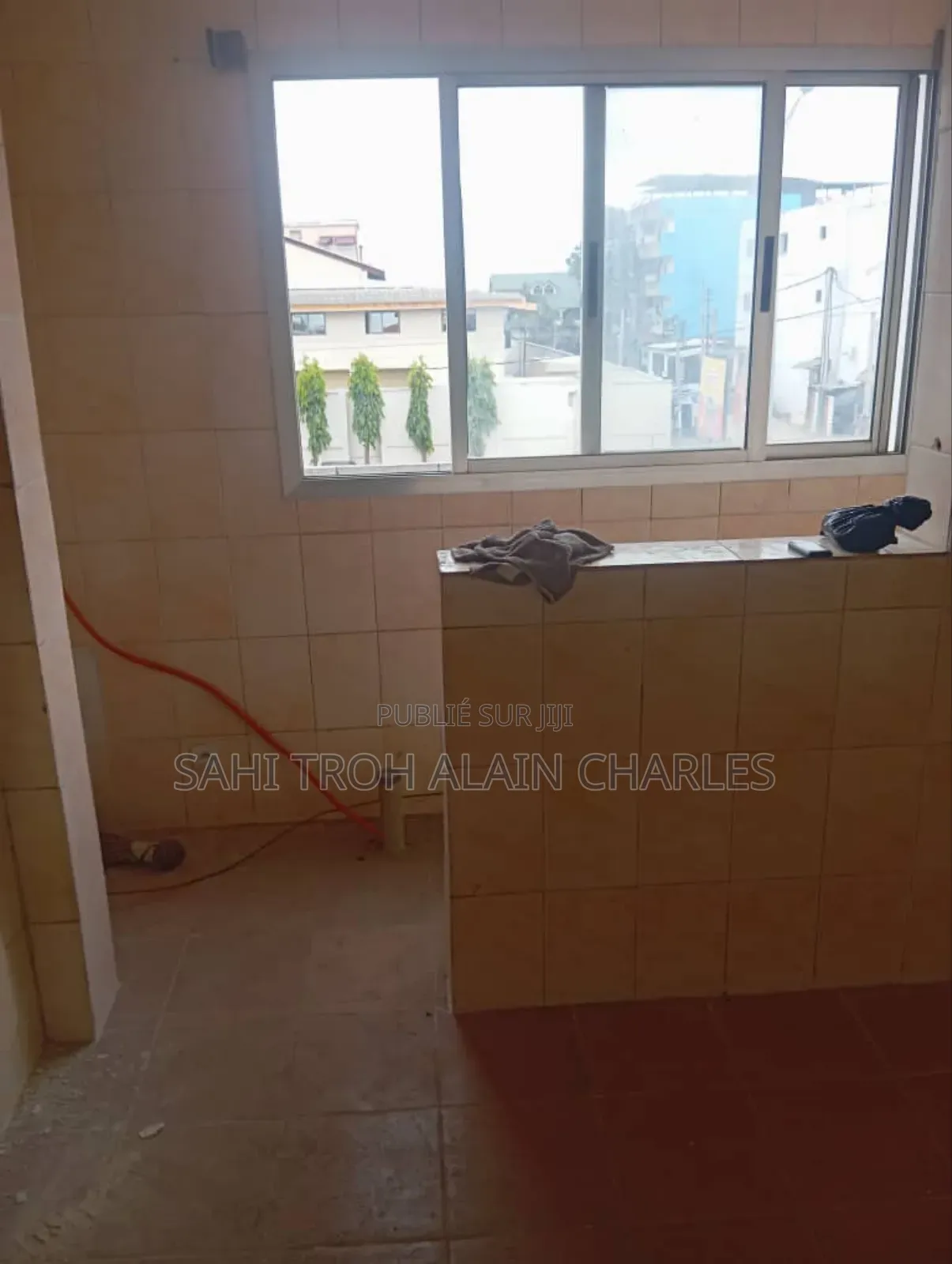 Vente d'Un Appartement De 2 Pièces en Bordure Du Boulevard Latrille