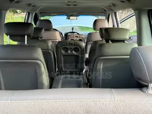 Hyundai Starex 2018 Gris