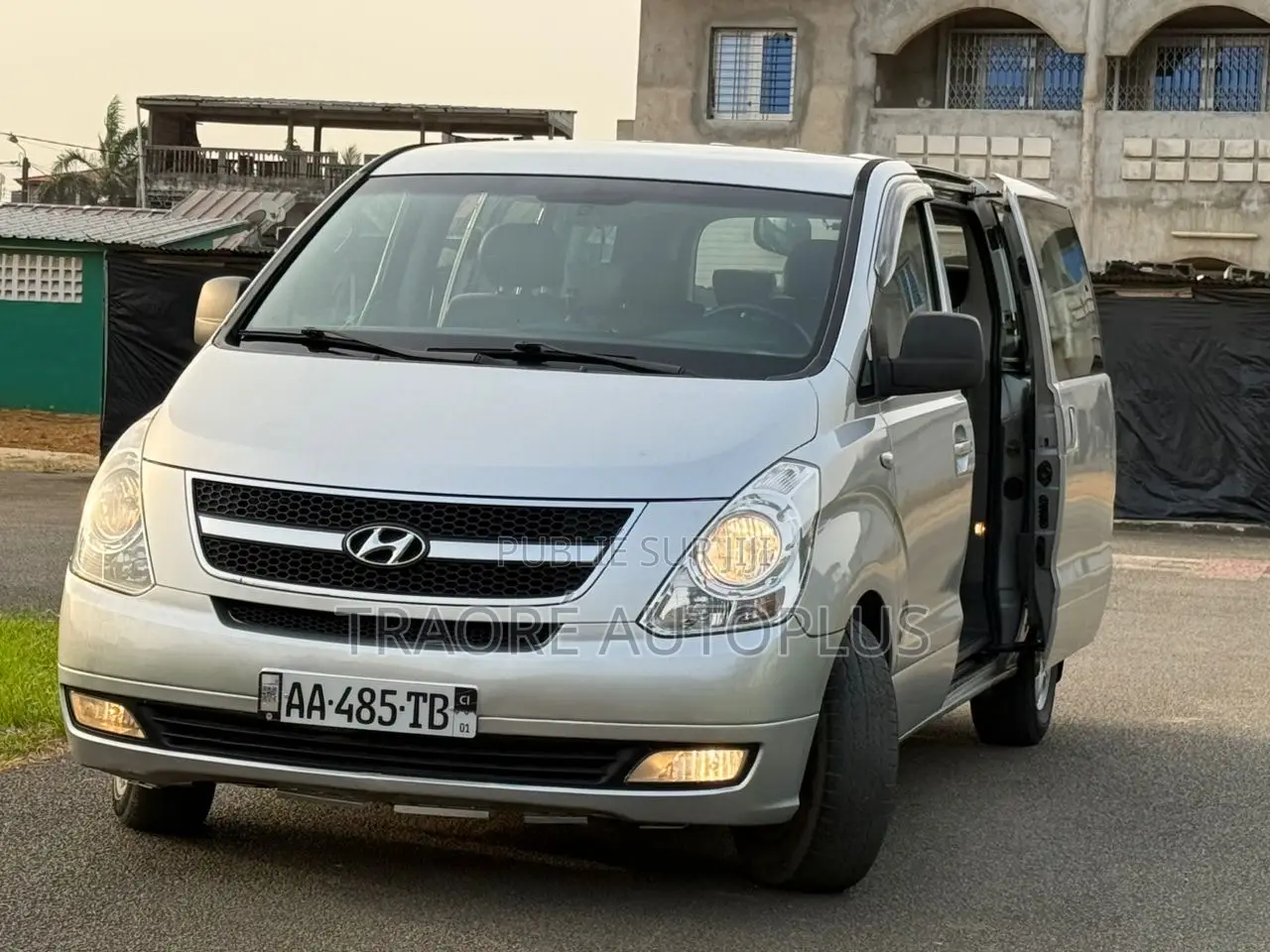 Hyundai Starex 2018 Gris