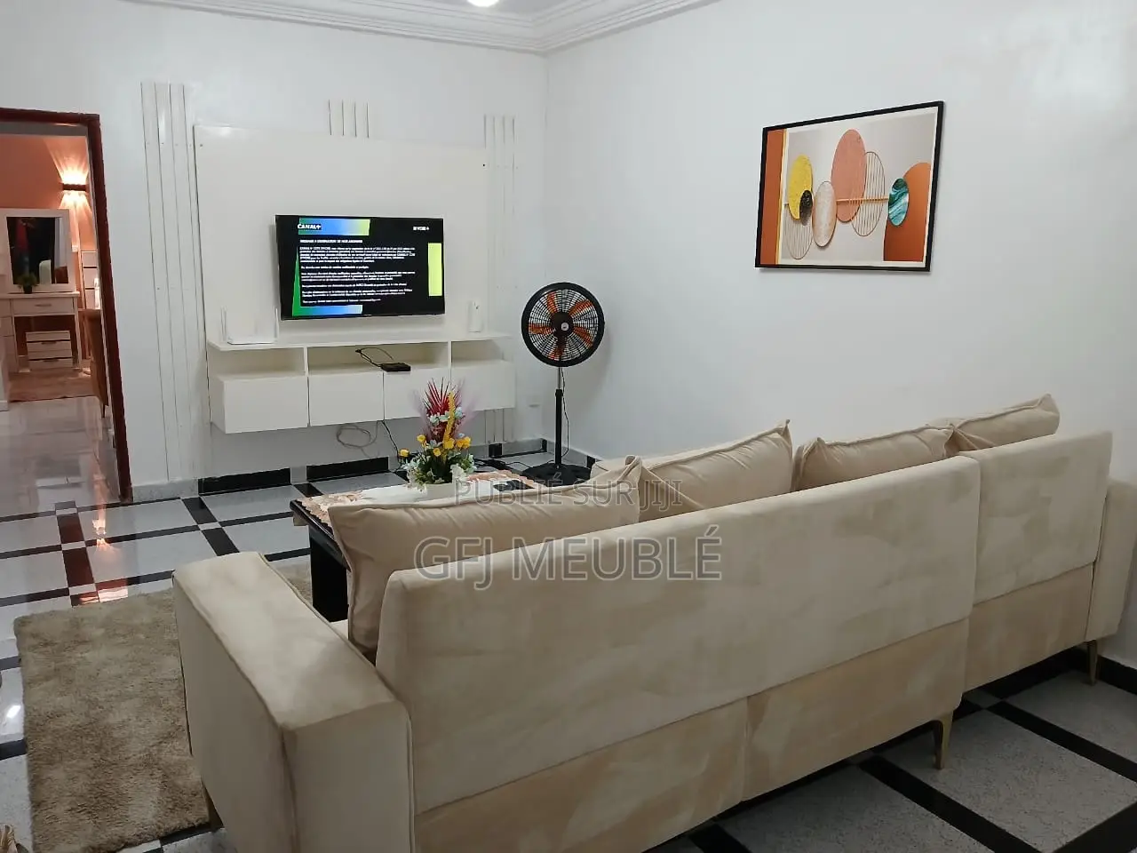 Furnished 1chbre Appartement dans G.F.J Meublé, Cocody à Louer