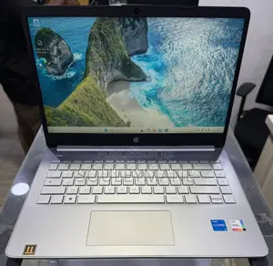 HP OmniBook X Laptop 14-fe0097nr 12GB Intel Core i5 SSD 512GB