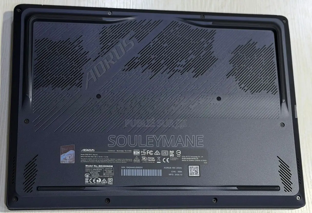 Ordinateur portable Gigabyte Aorus 32GB Intel Core i7 SSD 1T