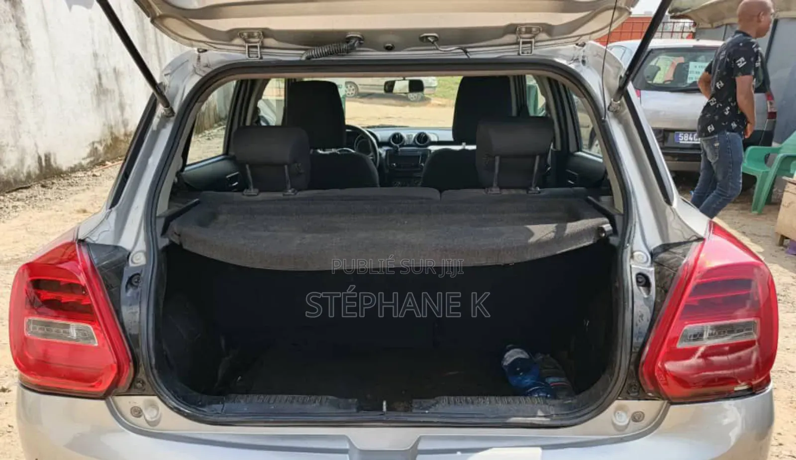 Suzuki Swift 2023 Gris