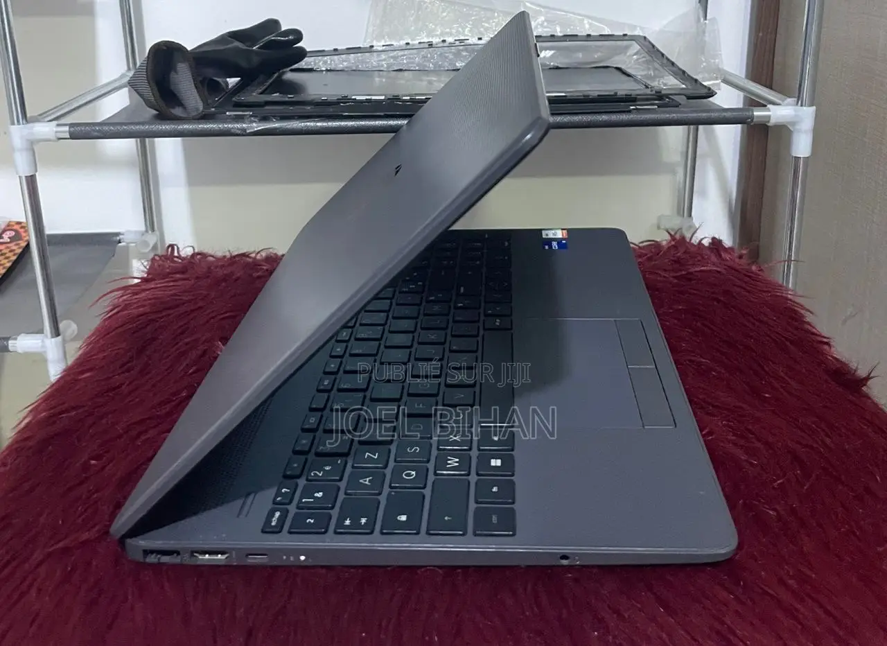 Ordinateur portable HP EliteBook 840 G7 16GB Intel Core i5 SSD 512GB