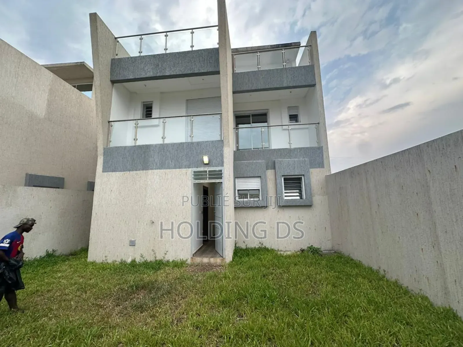 Furnished 5chbre Duplex dans Location Immobilière, Bingerville à Louer