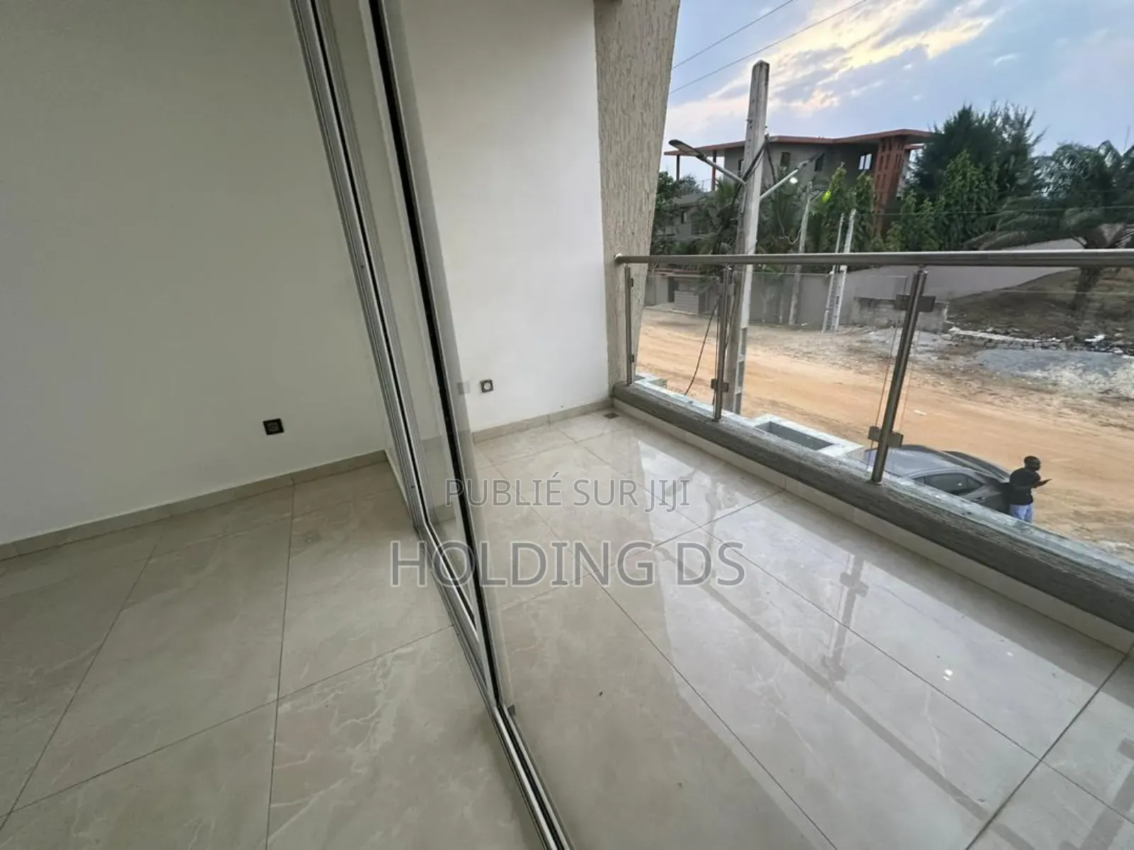 Furnished 5chbre Duplex dans Location Immobilière, Bingerville à Louer