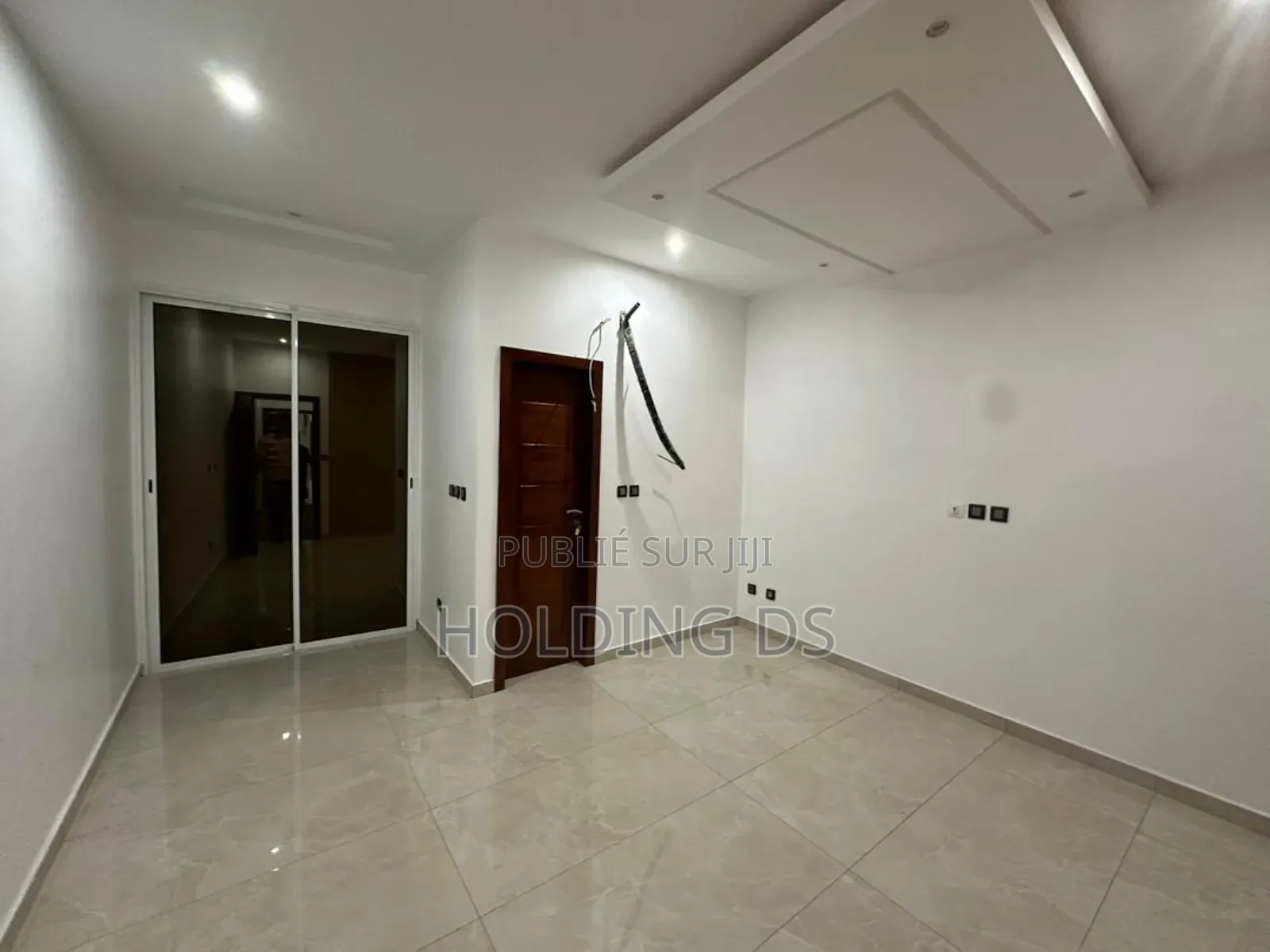 Furnished 5chbre Duplex dans Location Immobilière, Bingerville à Louer