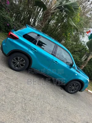 Suzuki Vitara 2021 Bleu