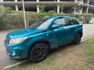 Suzuki Vitara 2021 Bleu