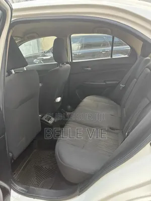 Suzuki Dzire 2020 Blanc