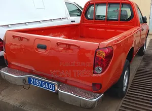 Mitsubishi L200 2007 Orange