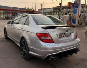Mercedes-Benz C300 2014 Gris