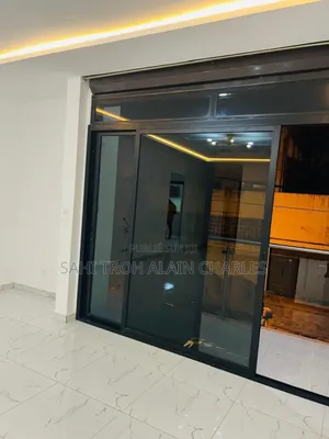 Un Très Bel Appart De 3 Pièces À La Riviera 3