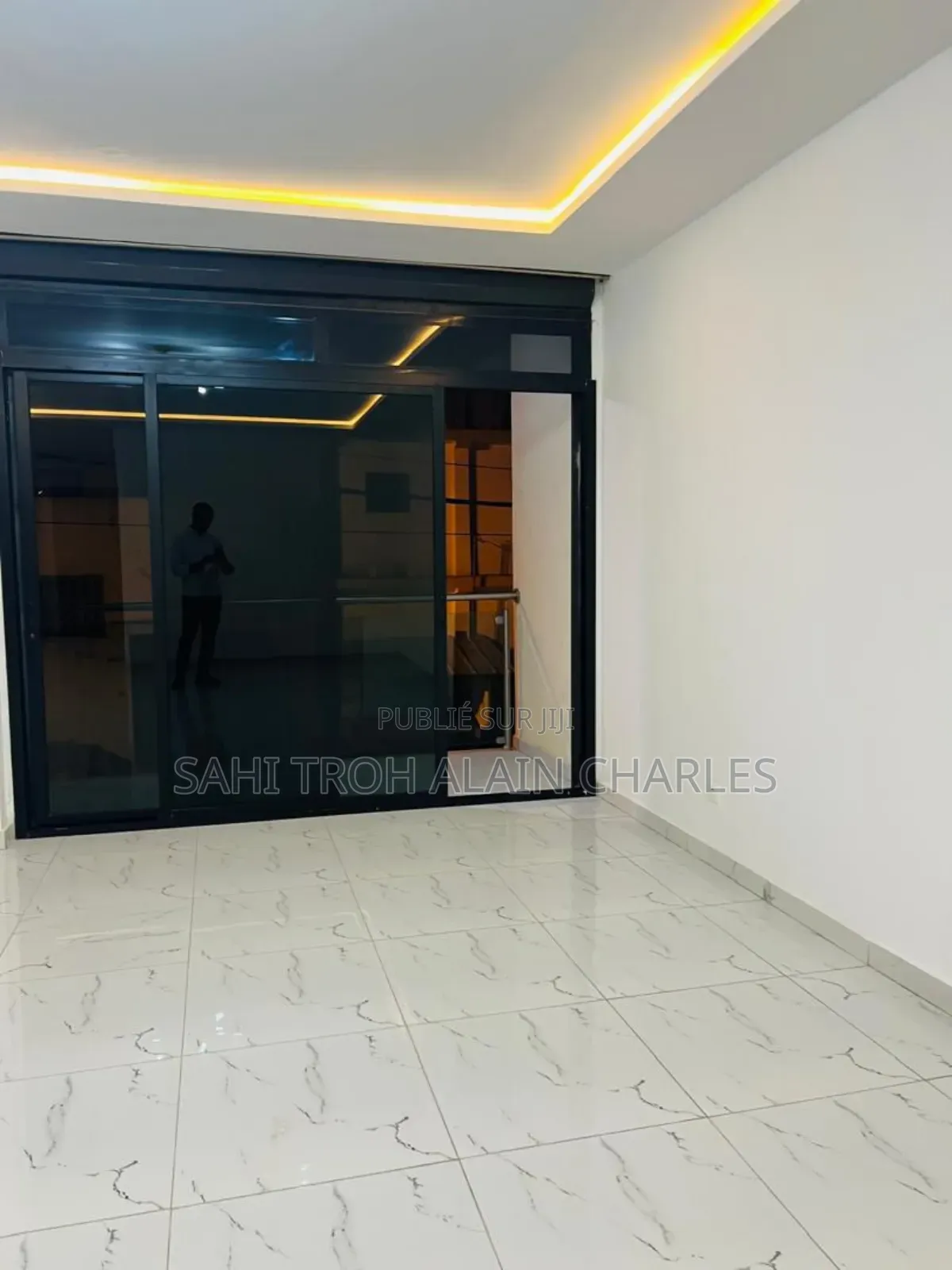 Un Très Bel Appart De 3 Pièces À La Riviera 3